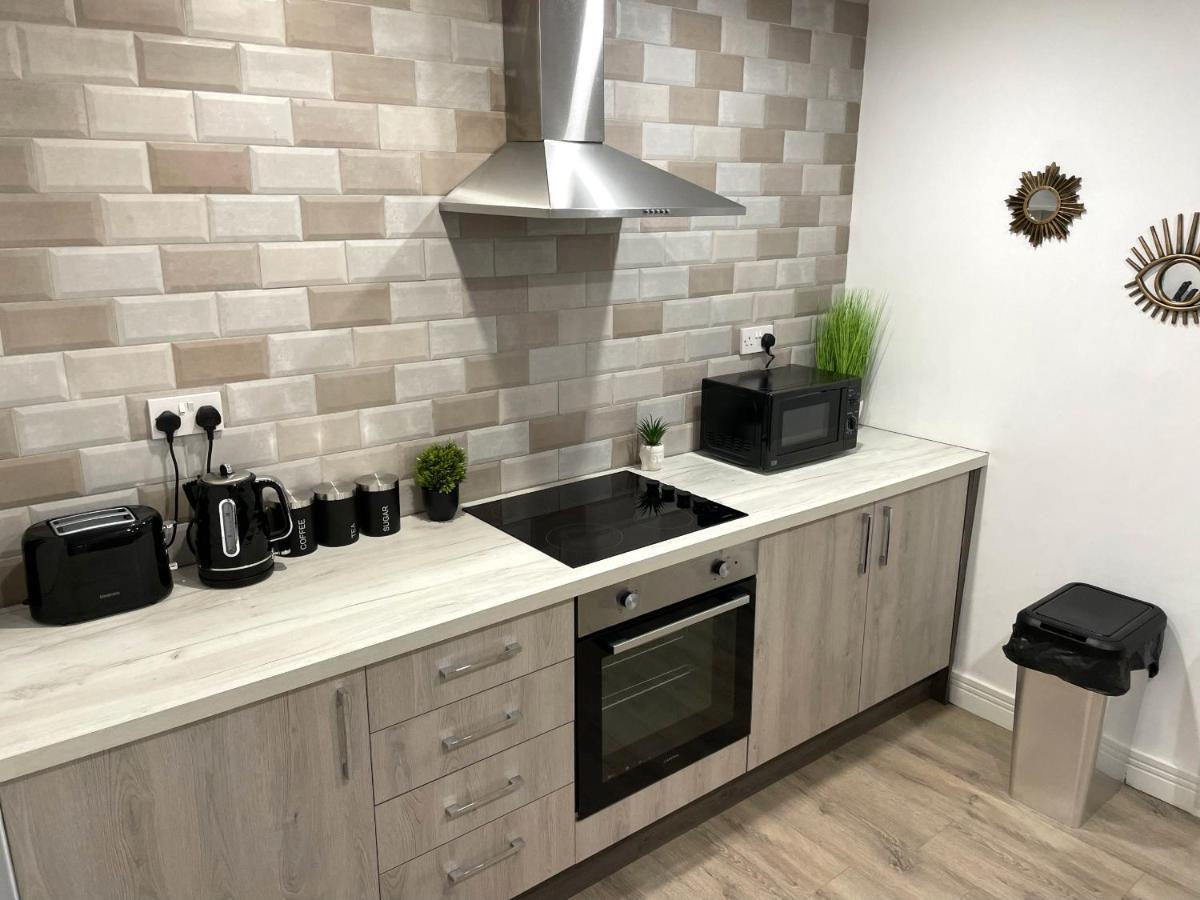 Luxurious 2 Bed Apartment In Heart Of Burnley With Private Parking Eksteriør billede